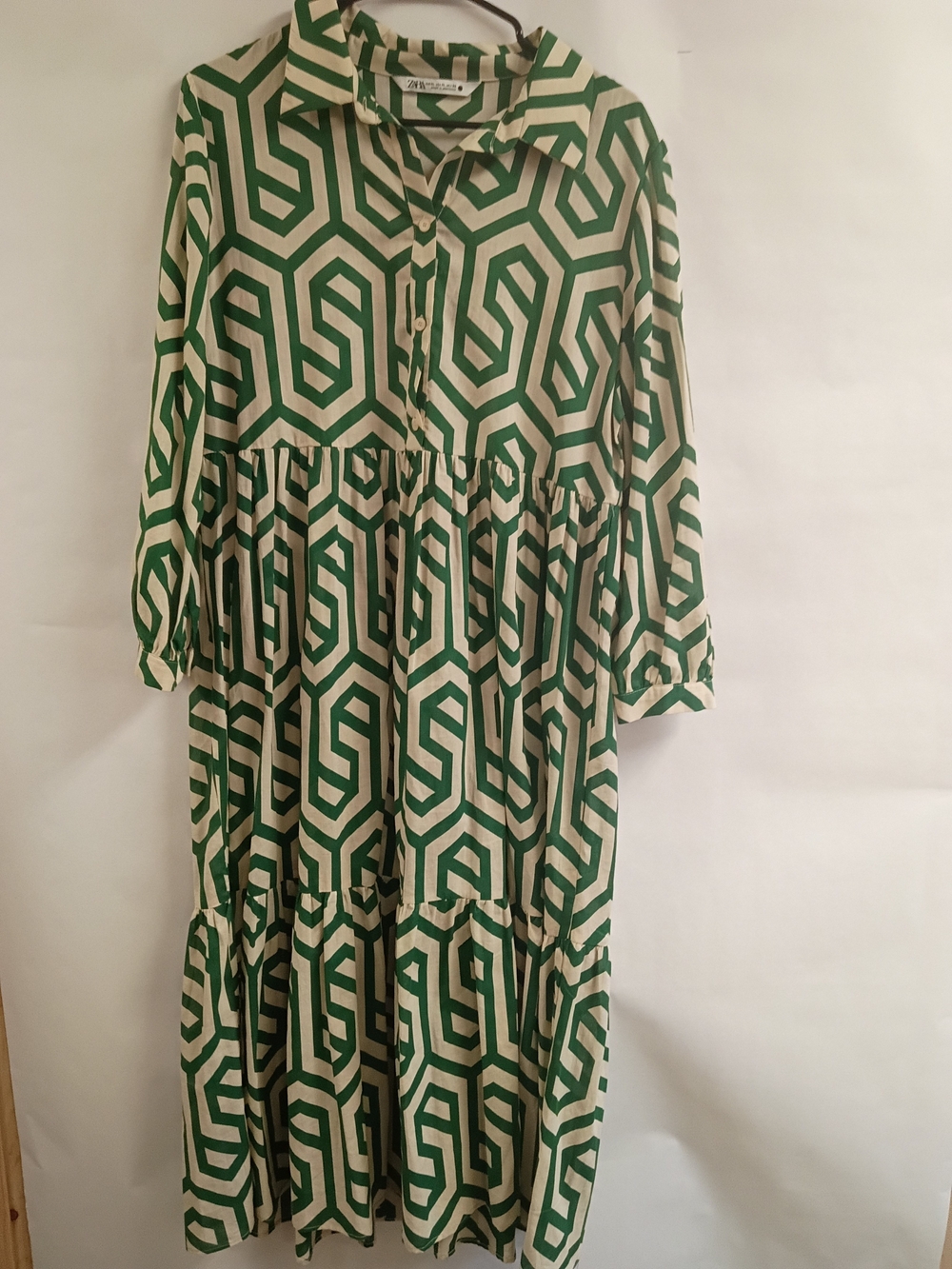 Zara "Karen";Green and Cream Geometric Tiered Long-Sleeve Dress